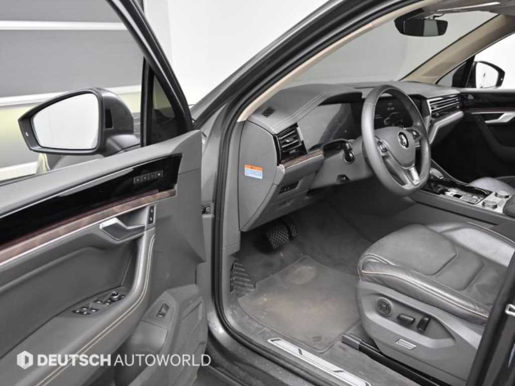 Volkswagen Touareg - Vista 11