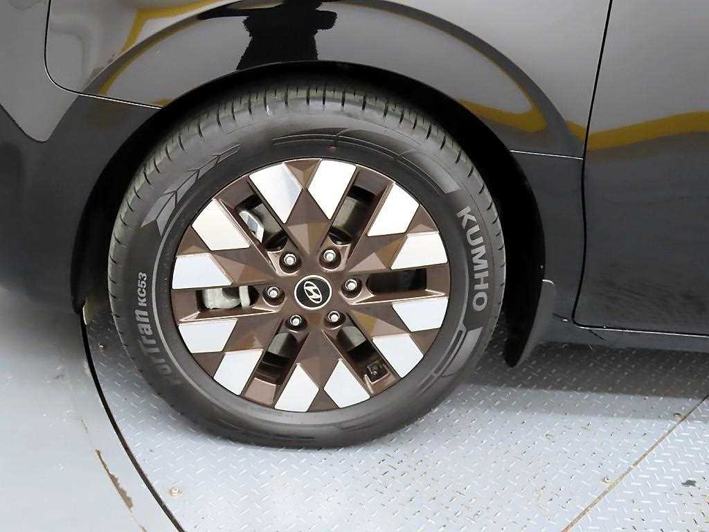 HYUNDAI Staria 2023 Negro - Importación desde Corea - HF Imports Iquique - Foto 20