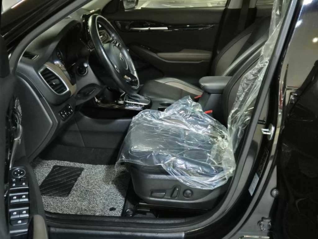 KIA Seltos - Vista 7