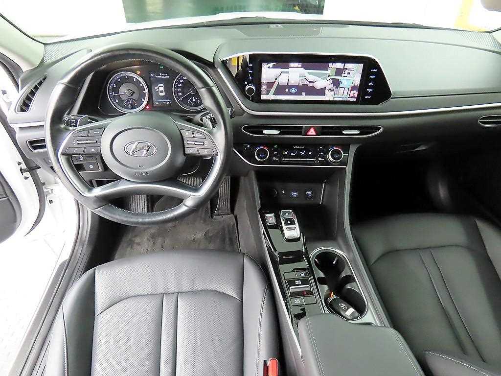 HYUNDAI Sonata - Vista 7