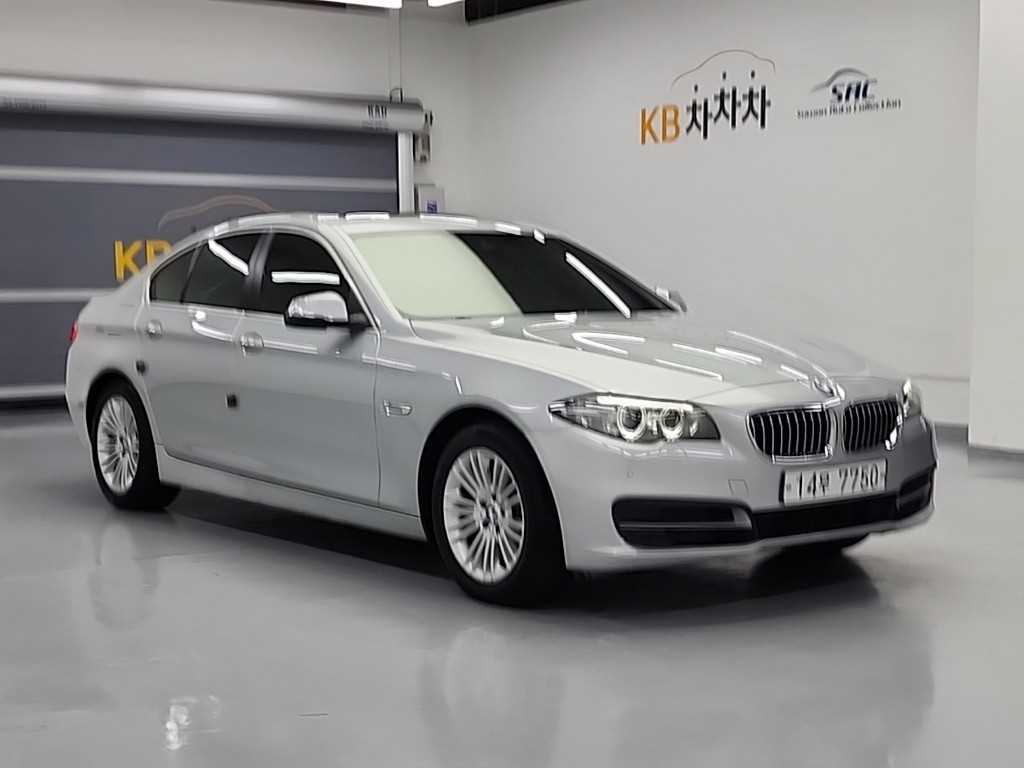 BMW 5 Series - Vista 4