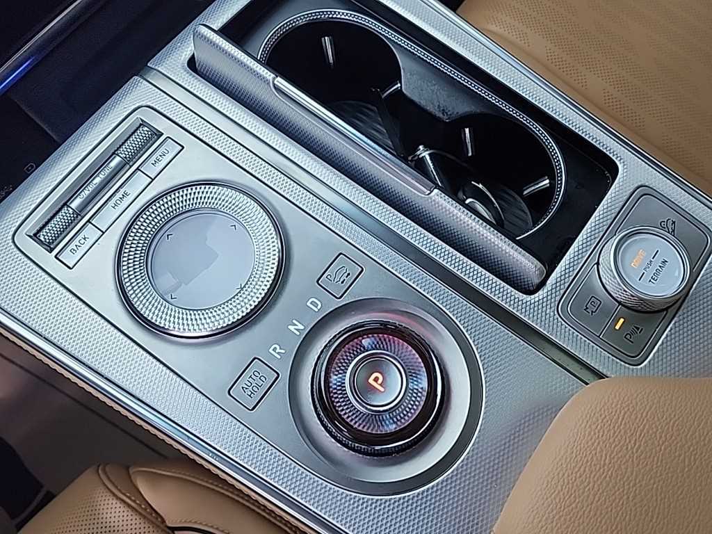 Genesis GV80 - Vista 8