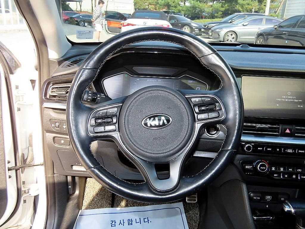 KIA Niro - Vista 8