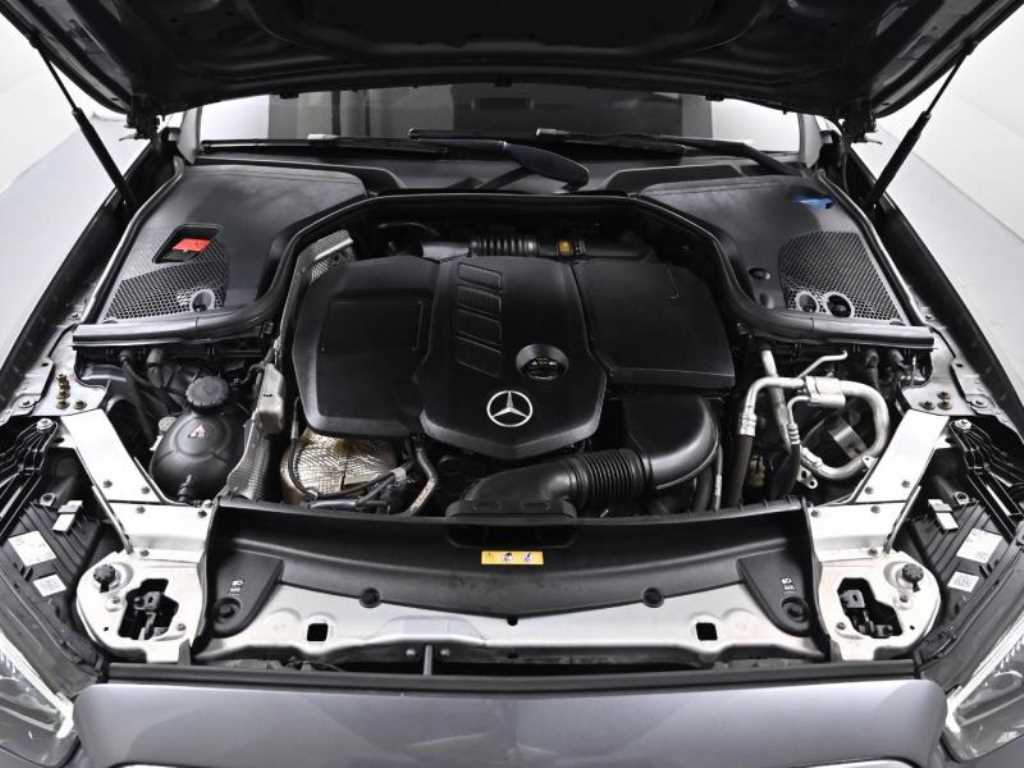 Mercedes Benz E class - Vista 6