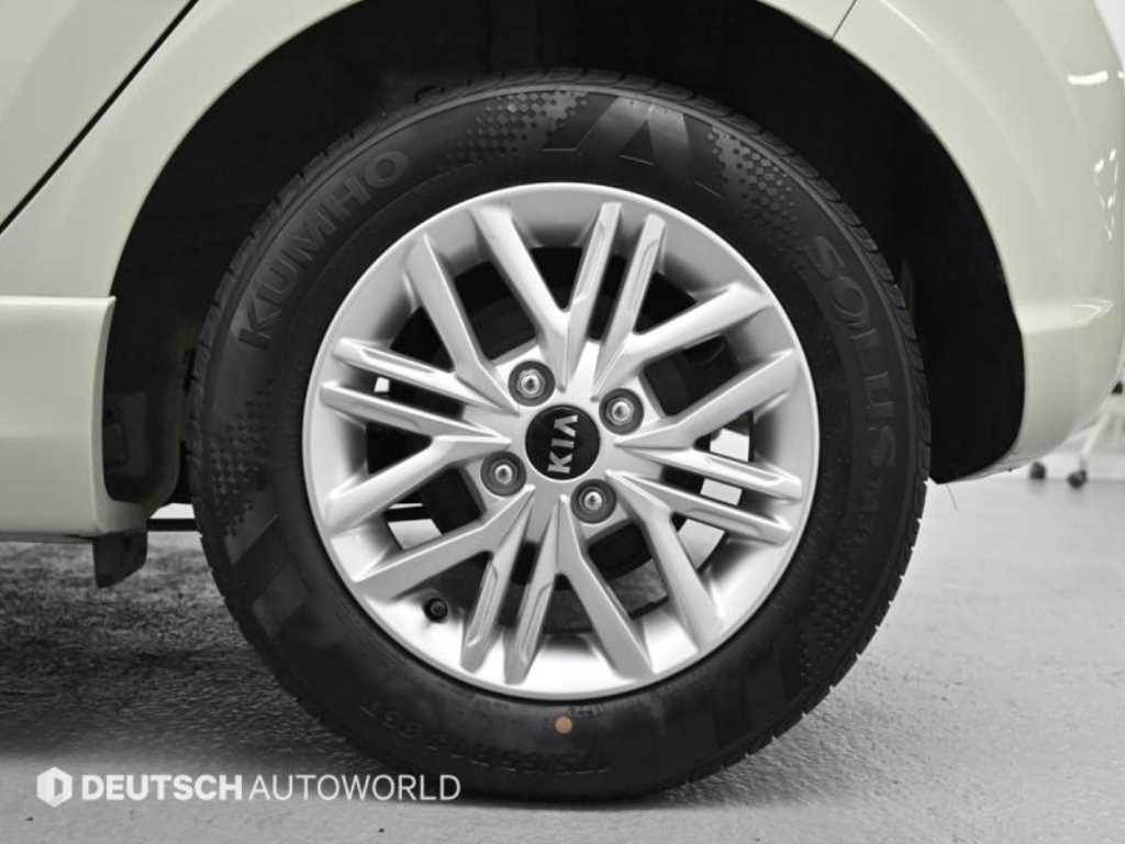 KIA Morning - Vista 5