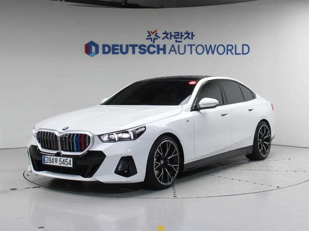 BMW 5 Series 2024 Blanco - Importación desde Corea - HF Imports Iquique - Foto 1