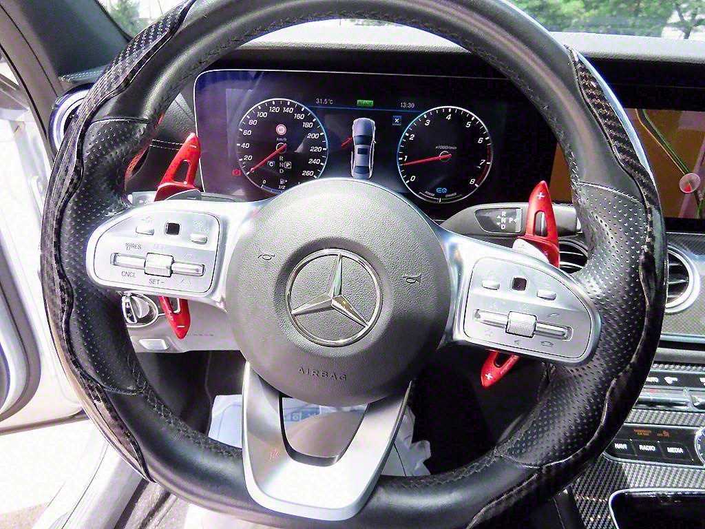 Mercedes Benz E class - Vista 8