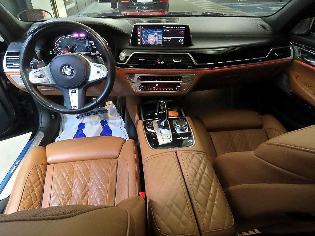 BMW 7 Series - Vista 10