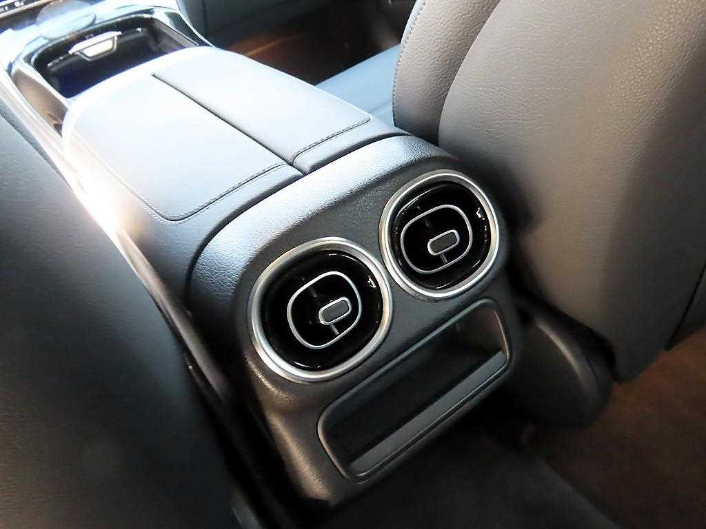 Mercedes Benz GLC Class 2024 - Importación desde Corea - HF Imports Iquique - Foto 17