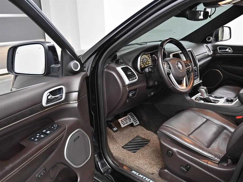 Jeep Cherokee - Vista 9