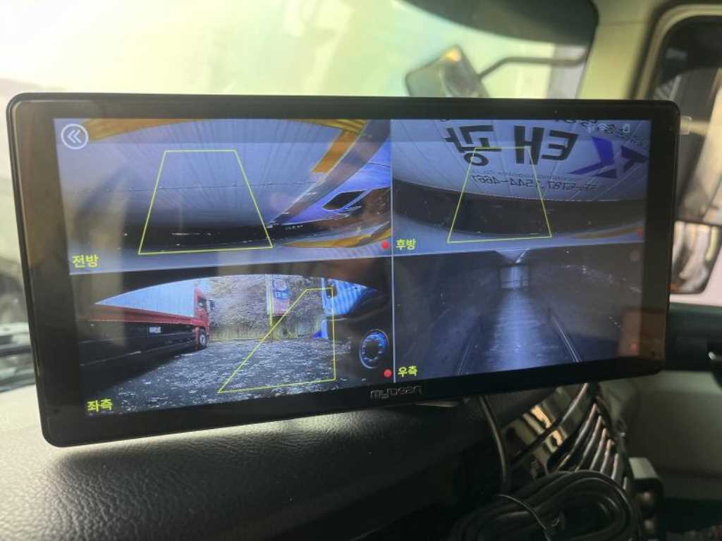 medium and large cargo truck - Vista 12