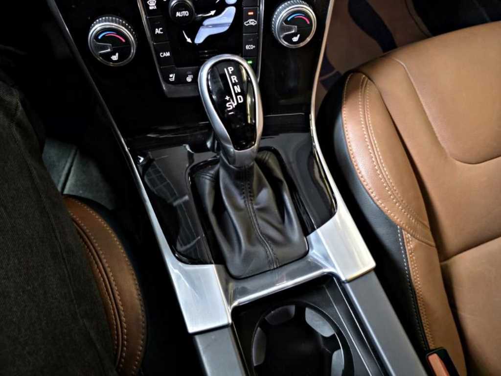 Volvo S60 2017 Gris - Importación desde Corea - HF Imports Iquique - Foto 17