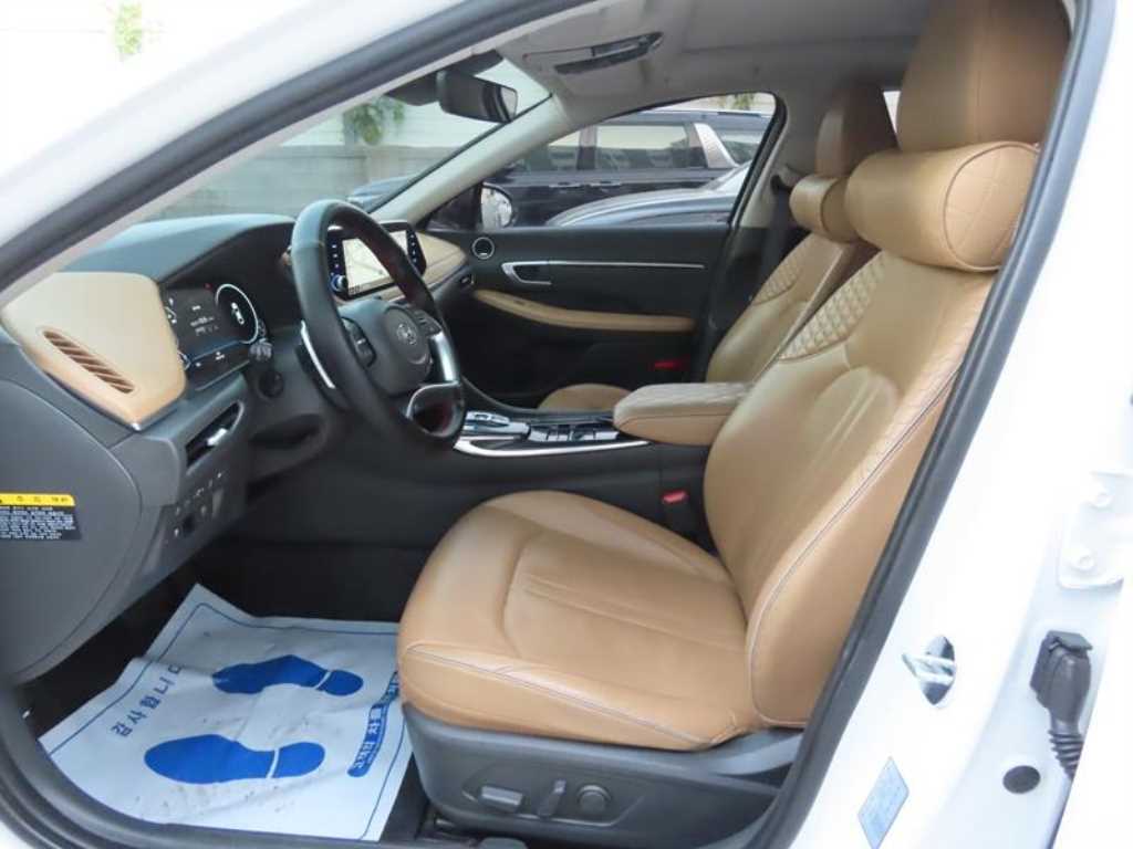 HYUNDAI Sonata - Vista 5