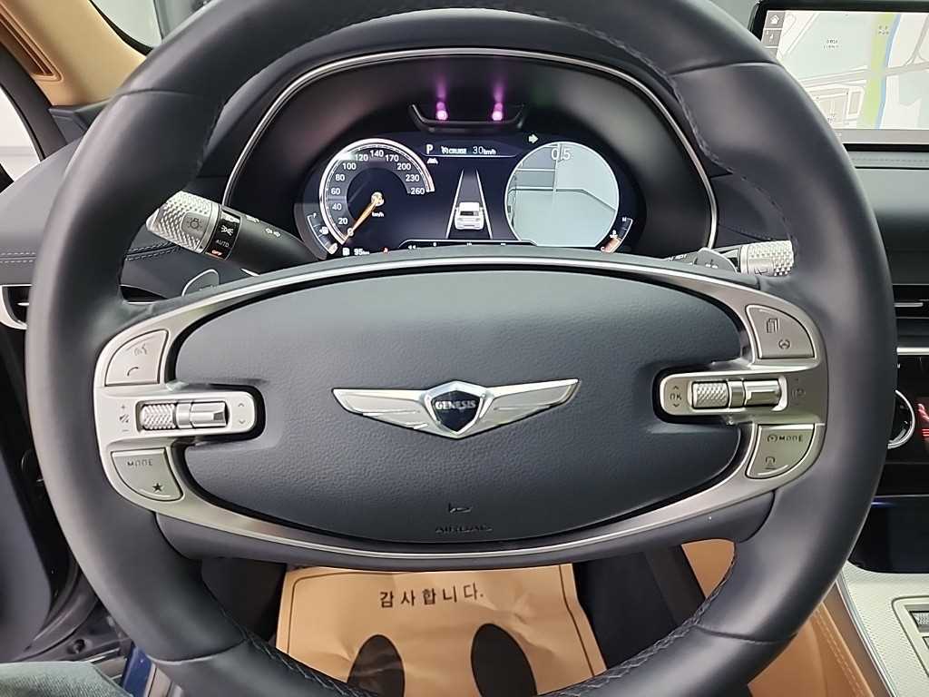 Genesis GV80 - Vista 9