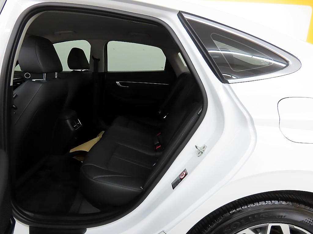 HYUNDAI Sonata - Vista 6