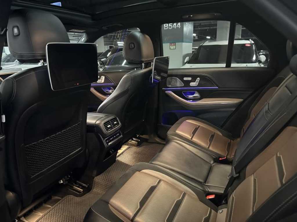 Mercedes Benz GLE Class - Vista 9