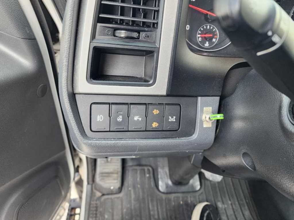 medium and large cargo truck 2024 Blanco - Importación desde Corea - HF Imports Iquique - Foto 13