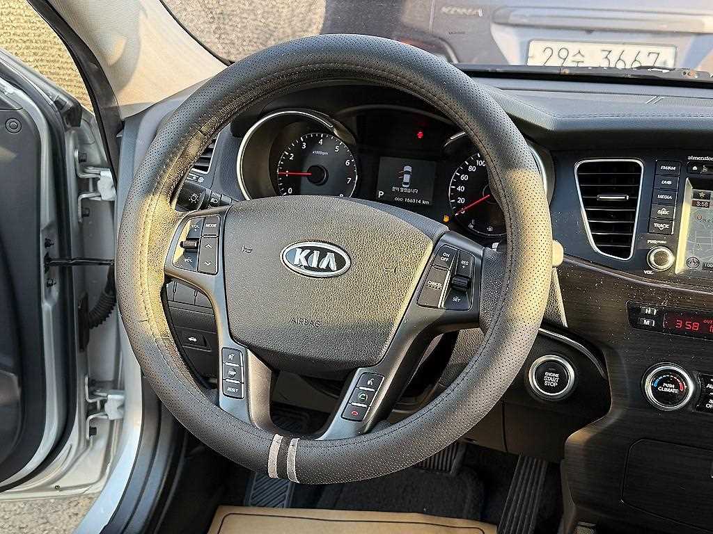 KIA K7 - Vista 8
