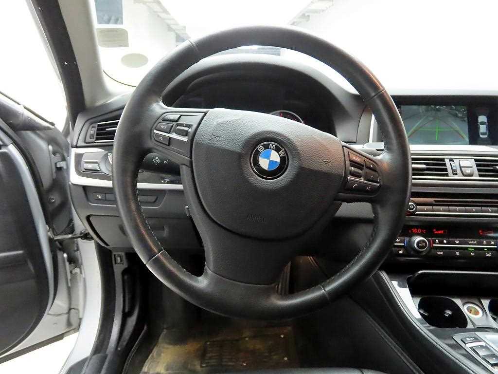 BMW 5 Series - Vista 8