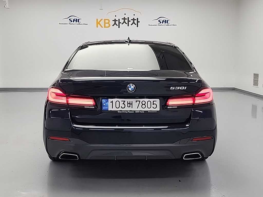 BMW 5 Series - Vista 4