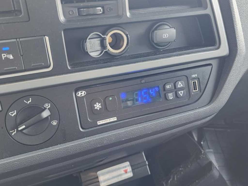 medium and large cargo truck 2024 Blanco - Importación desde Corea - HF Imports Iquique - Foto 17