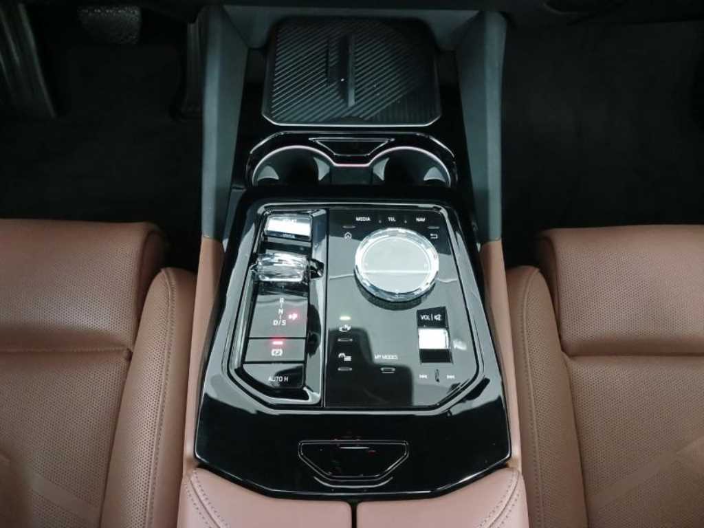 BMW 5 Series 2024 Blanco - Importación desde Corea - HF Imports Iquique - Foto 14