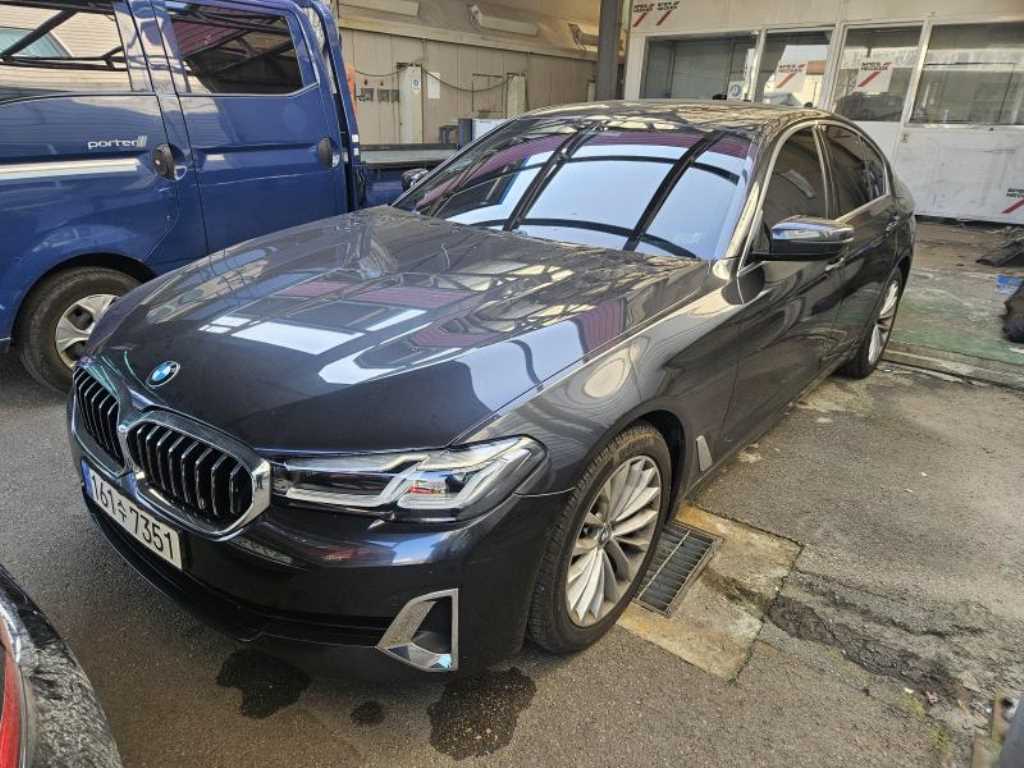 BMW 5 Series 2023 - Importación desde Corea - HF Imports Iquique - Foto 1