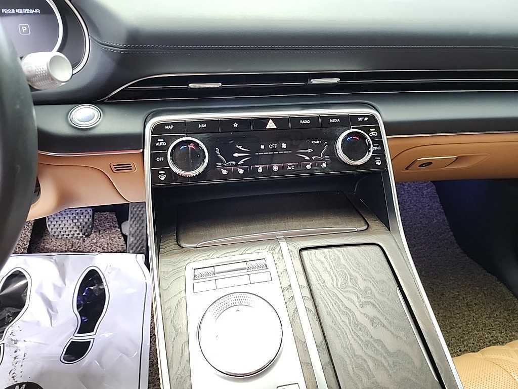 Genesis GV80 - Vista 10