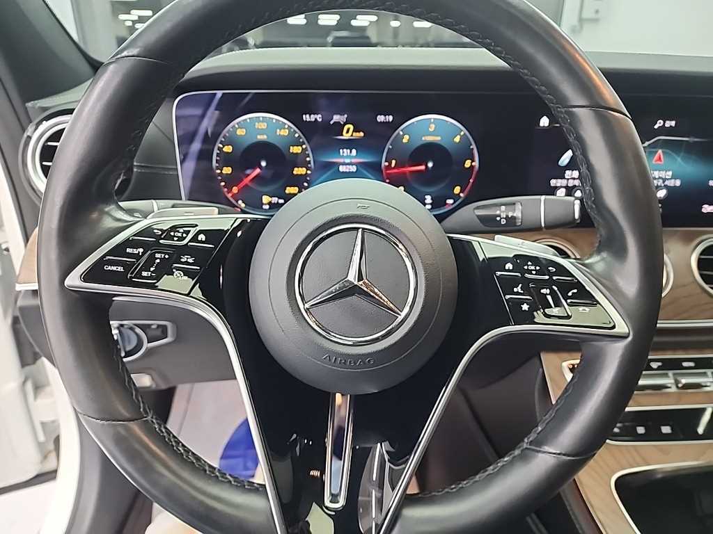 Mercedes Benz E class - Vista 9