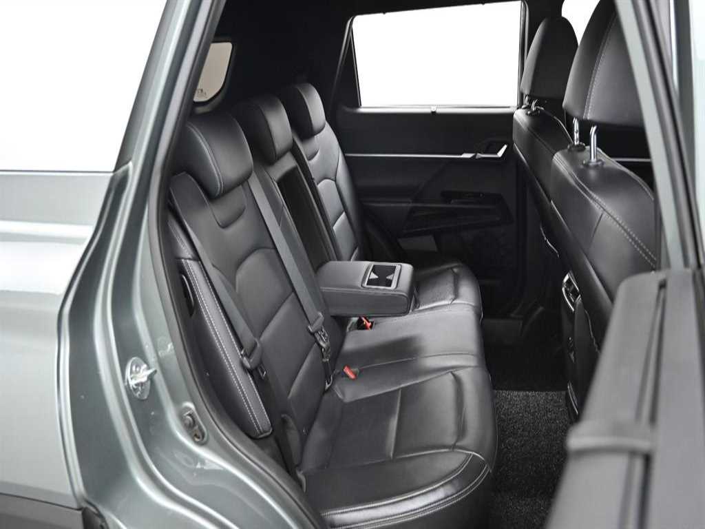 Ssangyong Torres - Vista 12