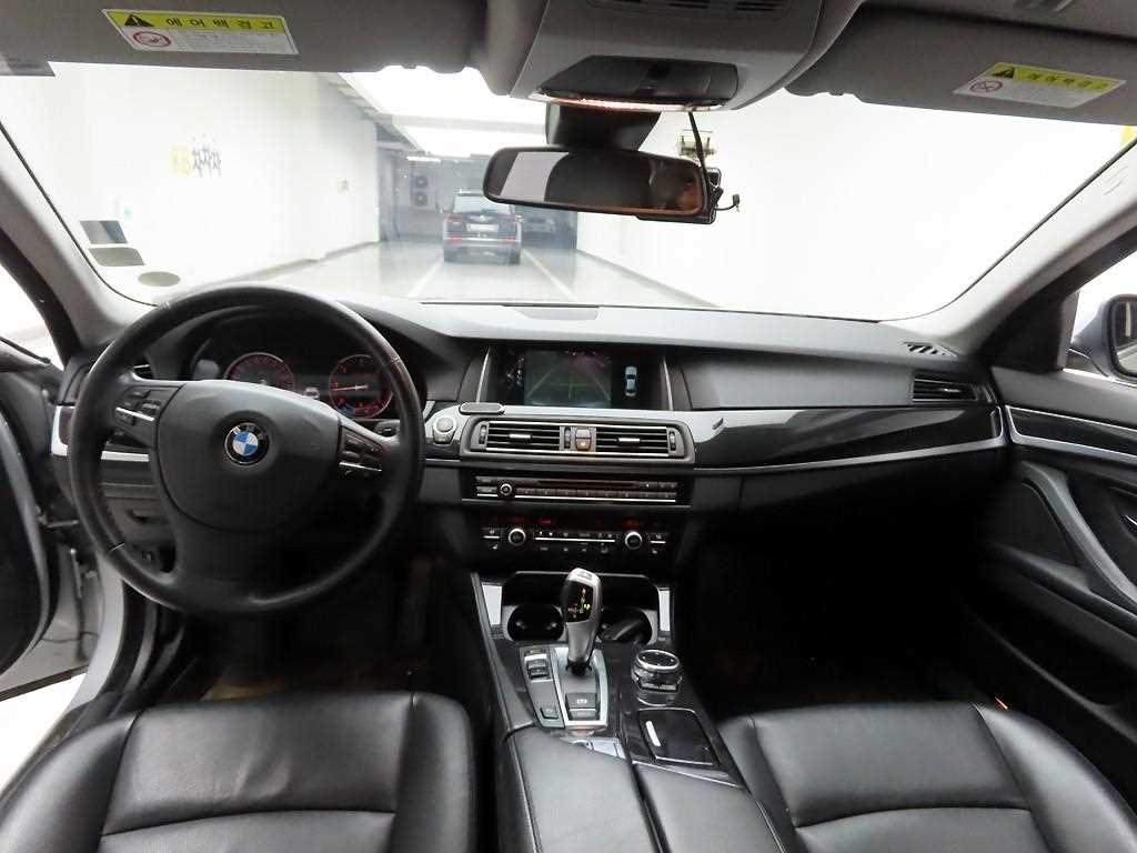 BMW 5 Series - Vista 7