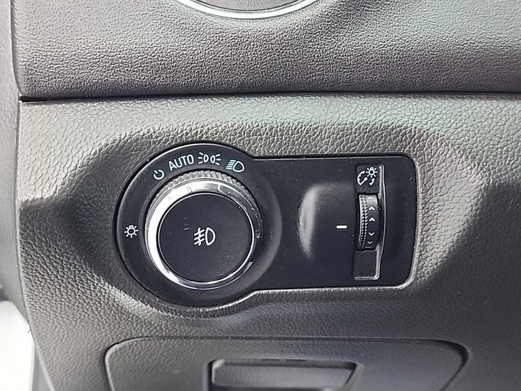 Chevrolet Cruise 2013 Blanco - Importación desde Corea - HF Imports Iquique - Foto 16