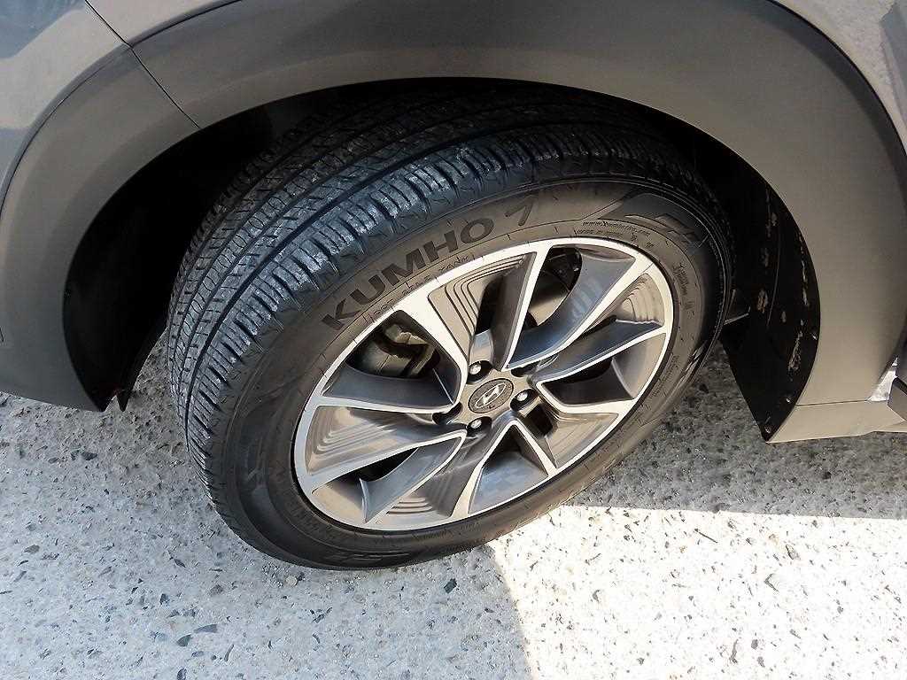 HYUNDAI Tucson 2018 Gris - Importación desde Corea - HF Imports Iquique - Foto 18