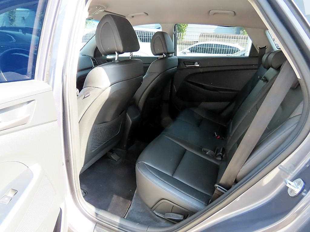 HYUNDAI Tucson - Vista 7