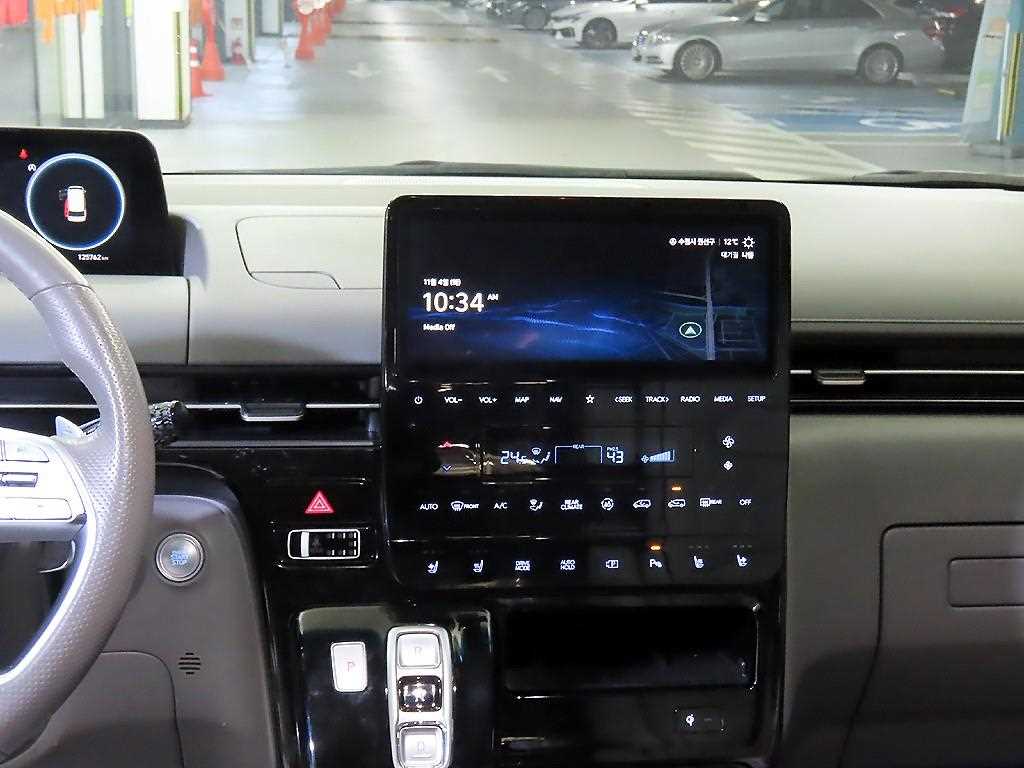 HYUNDAI Staria - Vista 11