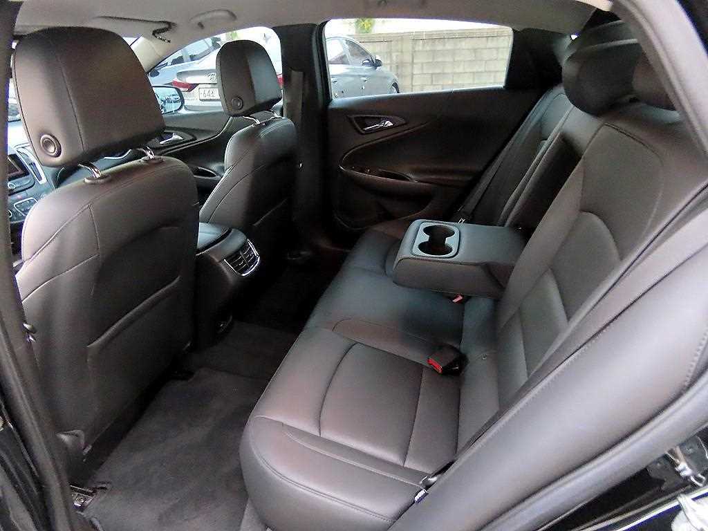 Chevrolet Malibu - Vista 6