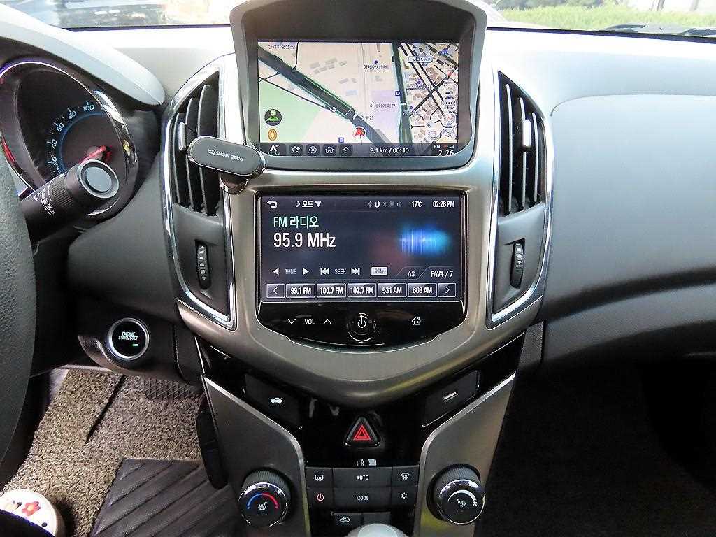 Chevrolet Cruise 2016 Blanco - Importación desde Corea - HF Imports Iquique - Foto 13