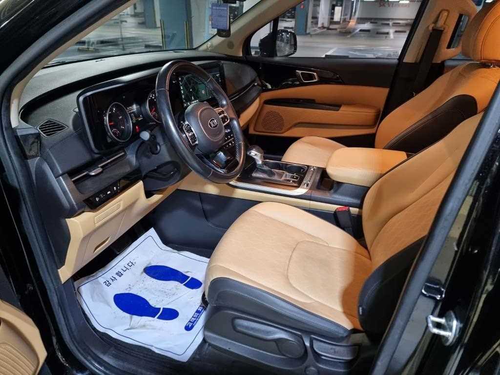 KIA Carnival - Vista 6