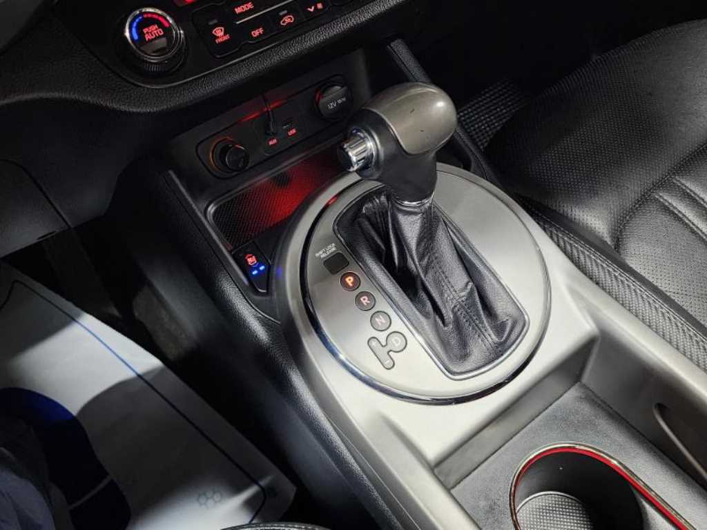 KIA Sportage - Vista 8