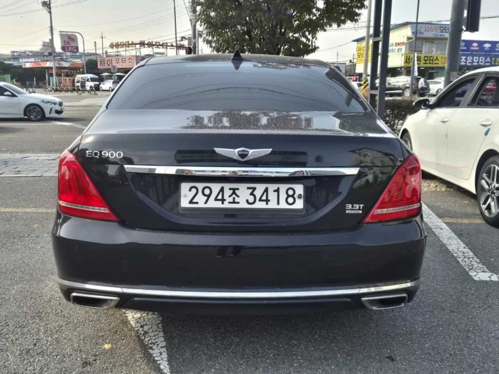 Genesis EQ900 - Vista 4