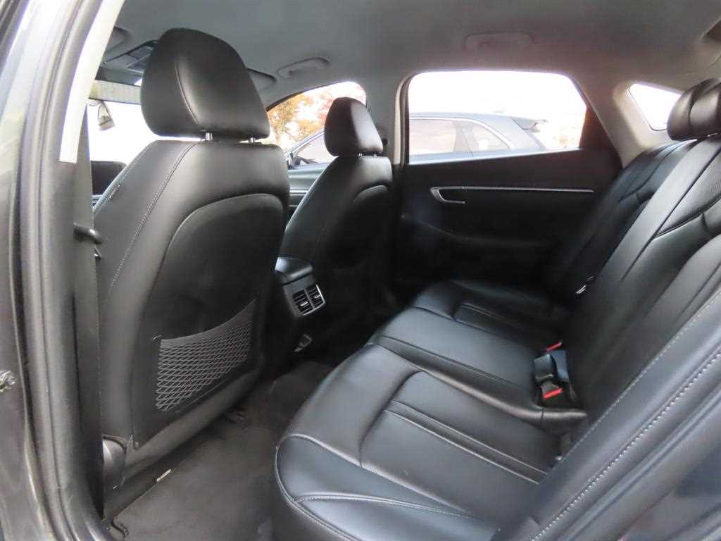 HYUNDAI Sonata - Vista 6