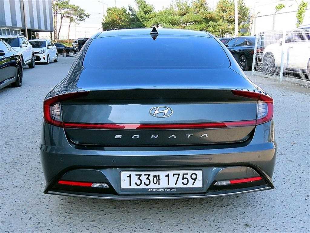 HYUNDAI Sonata - Vista 4