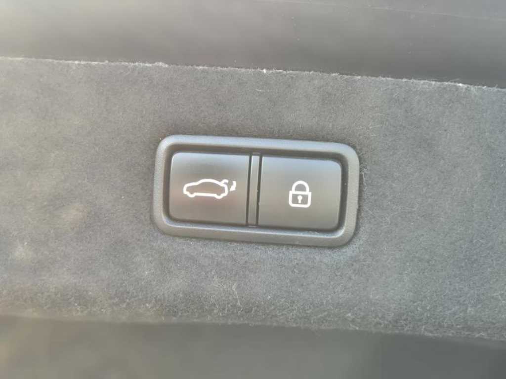 Genesis EQ900 - Vista 5