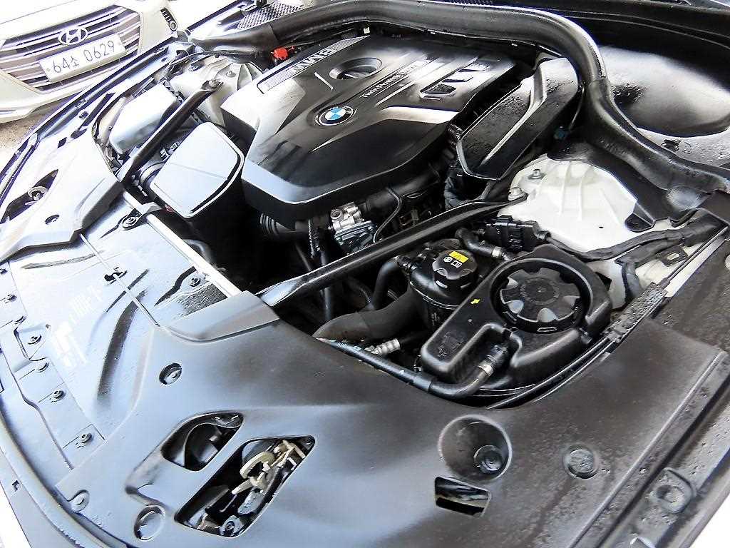 BMW 5 Series 2017 Blanco - Importación desde Corea - HF Imports Iquique - Foto 19