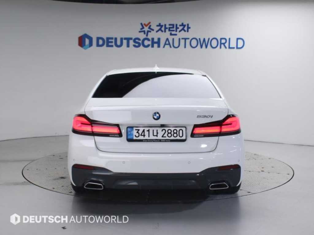 BMW 5 Series - Vista 4