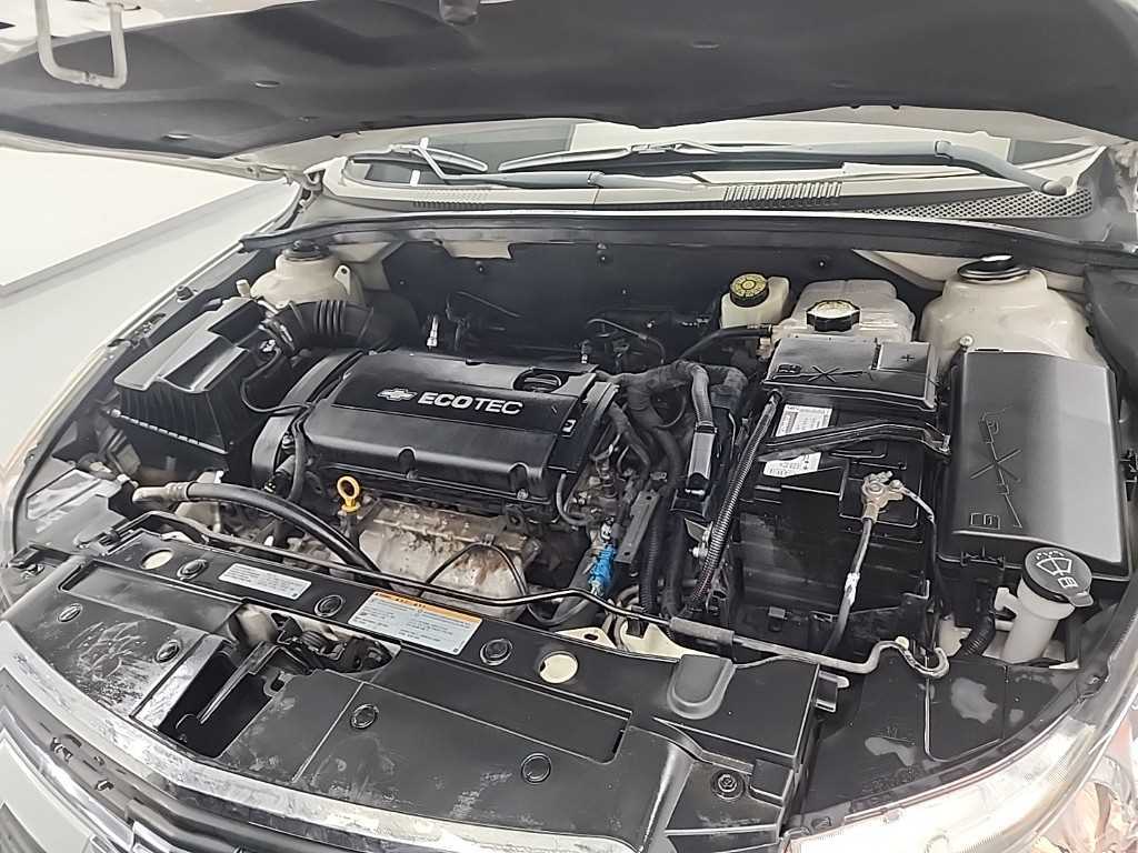 Chevrolet Cruise - Vista 5