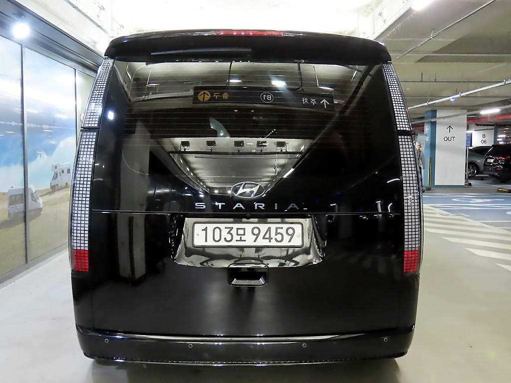 HYUNDAI Staria - Vista 5