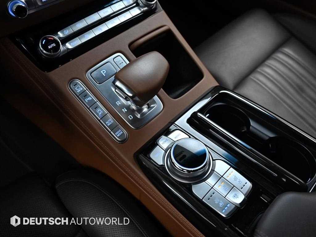 Genesis G90 - Vista 8