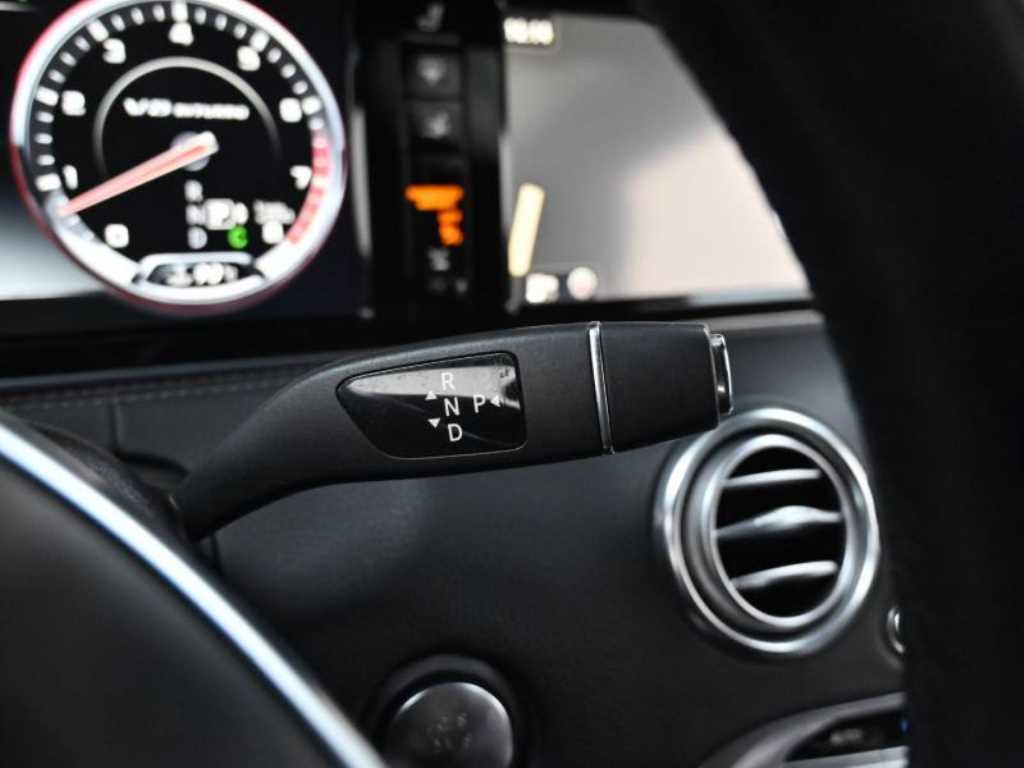 Mercedes Benz S Class - Vista 9