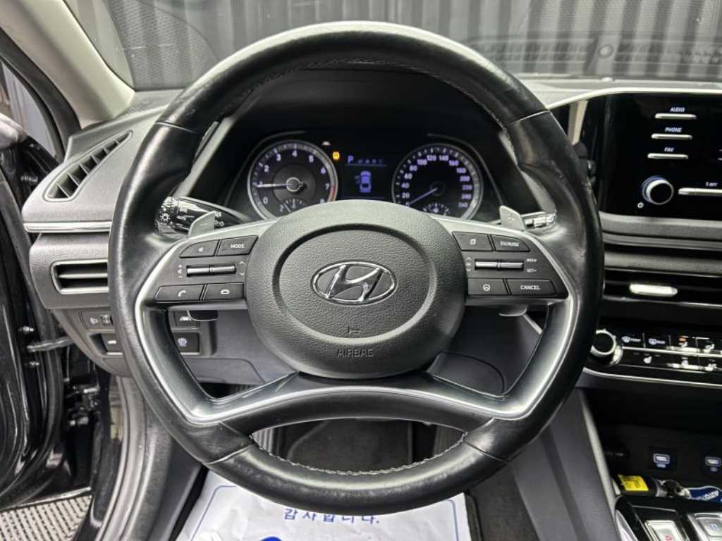 HYUNDAI Sonata - Vista 8